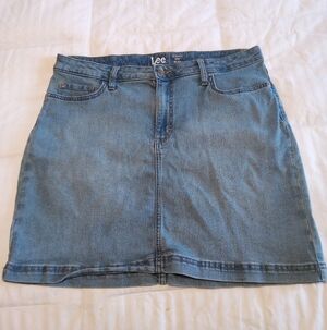 {Lee} Vintage Denim Skort Size 14